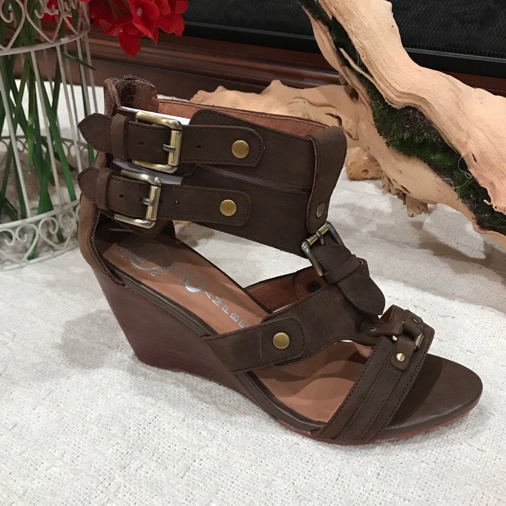 JEFFREY CAMBELL SIZE 8.5